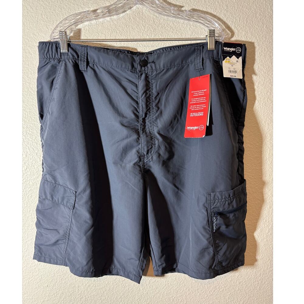 Wranglers NEW Men's Size 42 Gray-Blue Peak Short Moisture-Wicking UV Protection